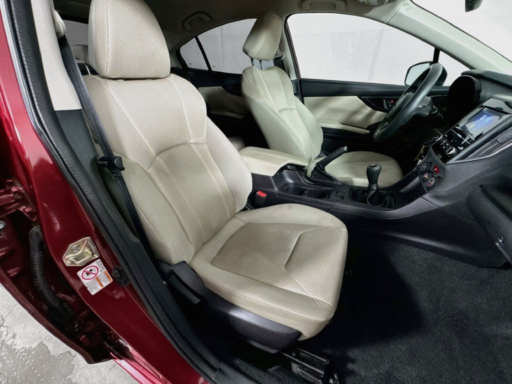Used 2017 Subaru Impreza 2.0i AWD/4WD image 32