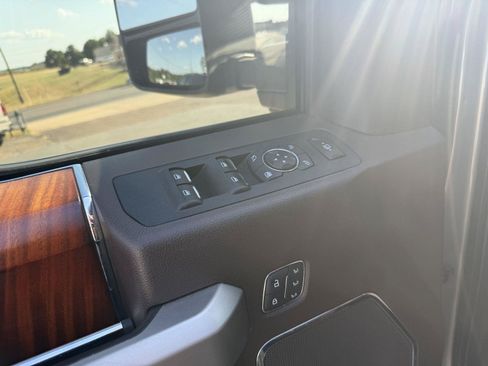 Used 2020 Ford F250 King Ranch w/ Tremor Off-Road Package AWD/4WD image 10