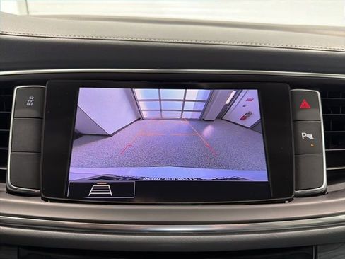 Used 2020 Buick Enclave Essence w/ Sport Touring Edition image 17