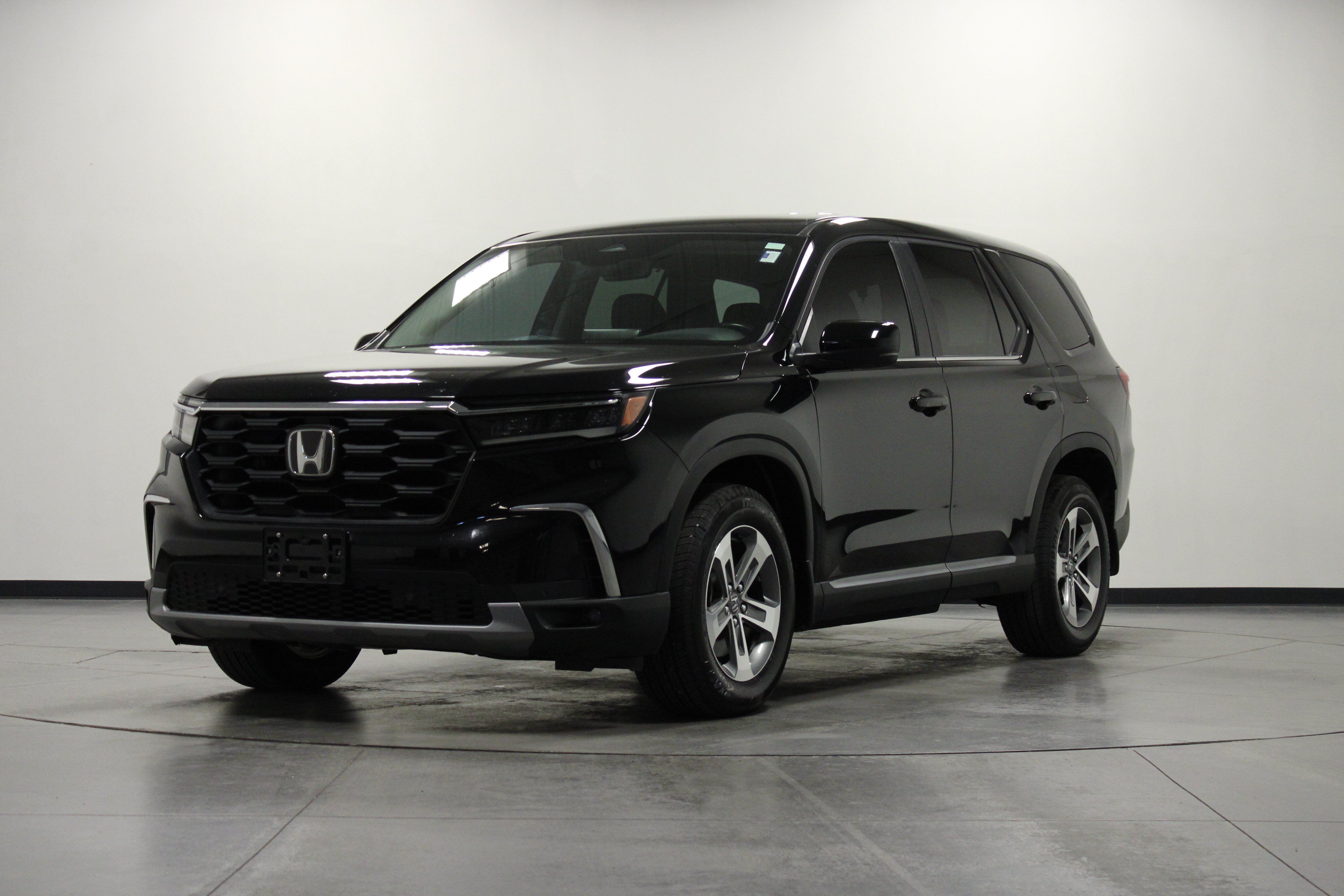 Used 2023 Honda Pilot EX-L image 8
