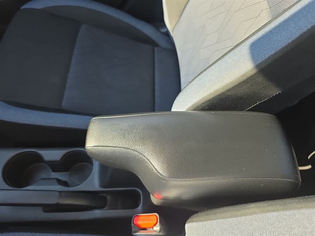Used 2025 Nissan Versa SV w/ Trunk Package FWD image 23