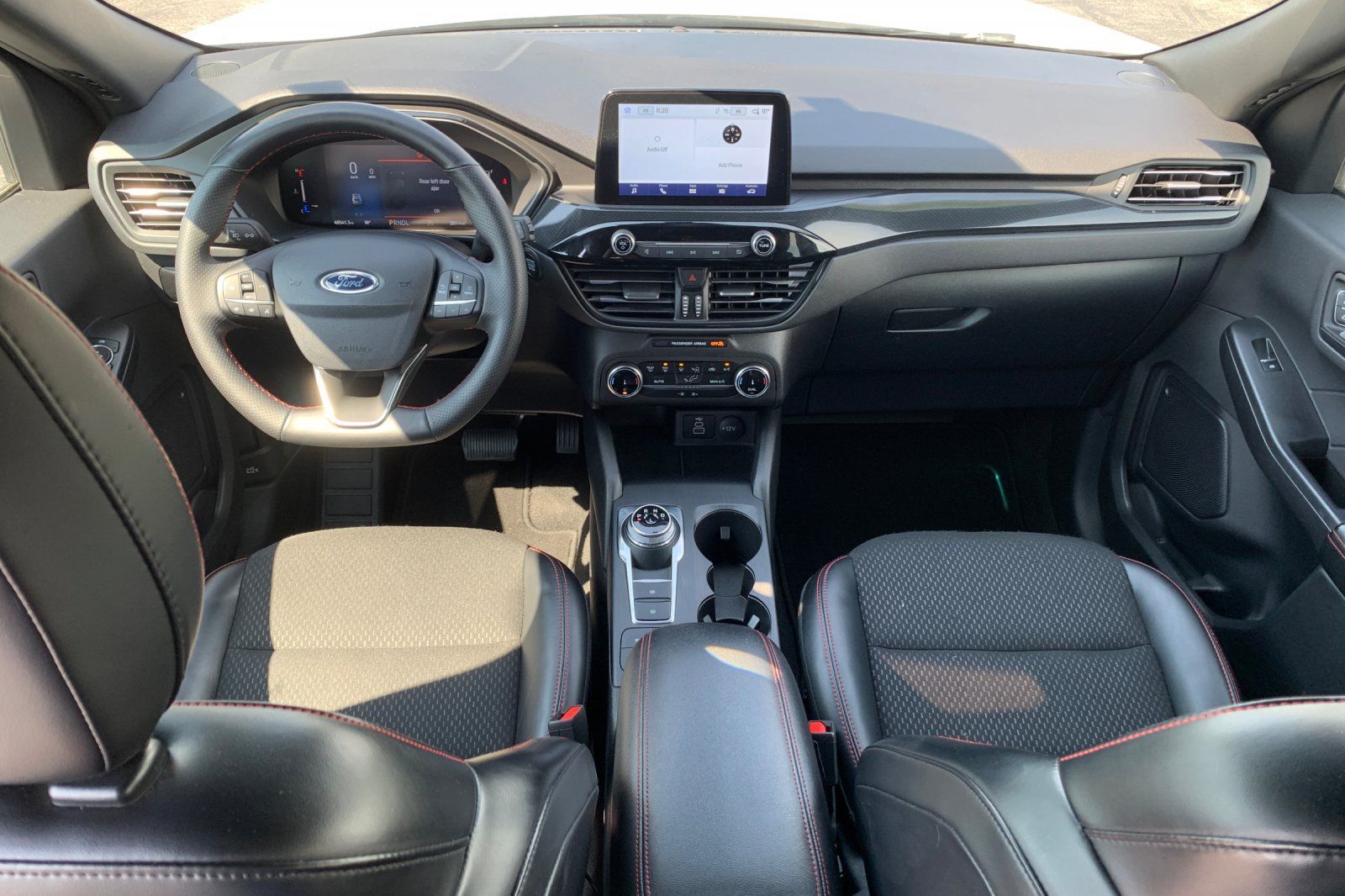 Used 2025 Ford Escape ST-Line FWD image 17