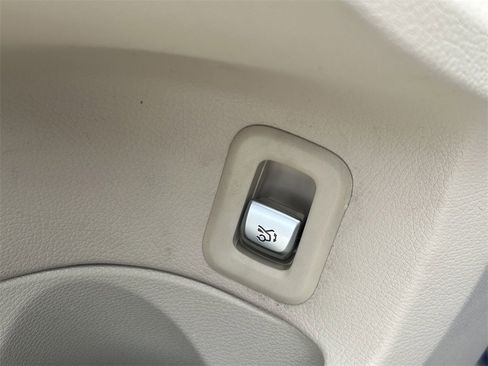 Used 2021 Mercedes-Benz C 300 Sedan image 25