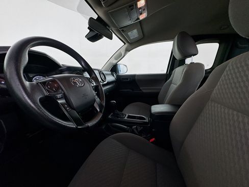 Used 2021 Toyota Tacoma SR RWD image 19