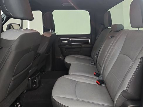 Used 2024 RAM 2500 Big Horn w/ Safety Group AWD/4WD image 33