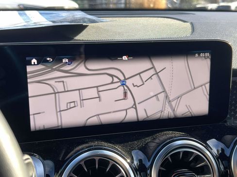 Certified 2024 Mercedes-Benz EQB 300 4MATIC image 16