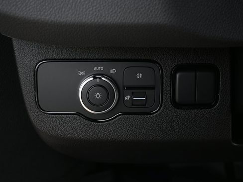 Used 2026 Mercedes-Benz Sprinter 3500 image 9
