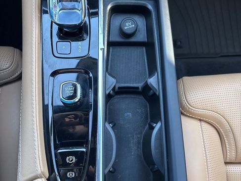 Used 2023 Volvo XC90 B6 Ultimate image 22