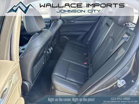 Used 2023 Alfa Romeo Stelvio Ti AWD/4WD image 38