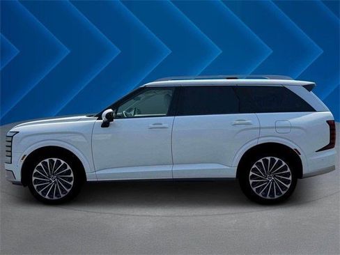 Used 2026 Hyundai Palisade Calligraphy image 4