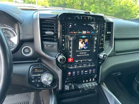 Used 2021 RAM 1500 Laramie AWD/4WD image 10