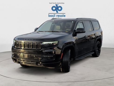 Used 2023 Jeep Wagoneer Series II image 2