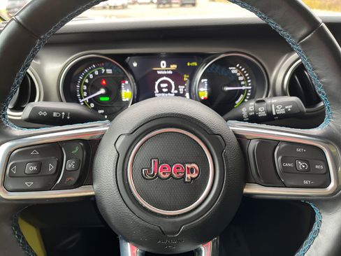 Used 2023 Jeep Wrangler Unlimited Rubicon 4xe w/ Steel Bumper Group image 21