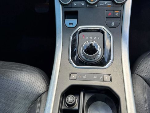 Used 2016 Land Rover Range Rover Evoque SE Premium image 26