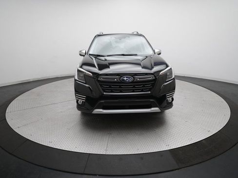 Used 2023 Subaru Forester Touring image 11