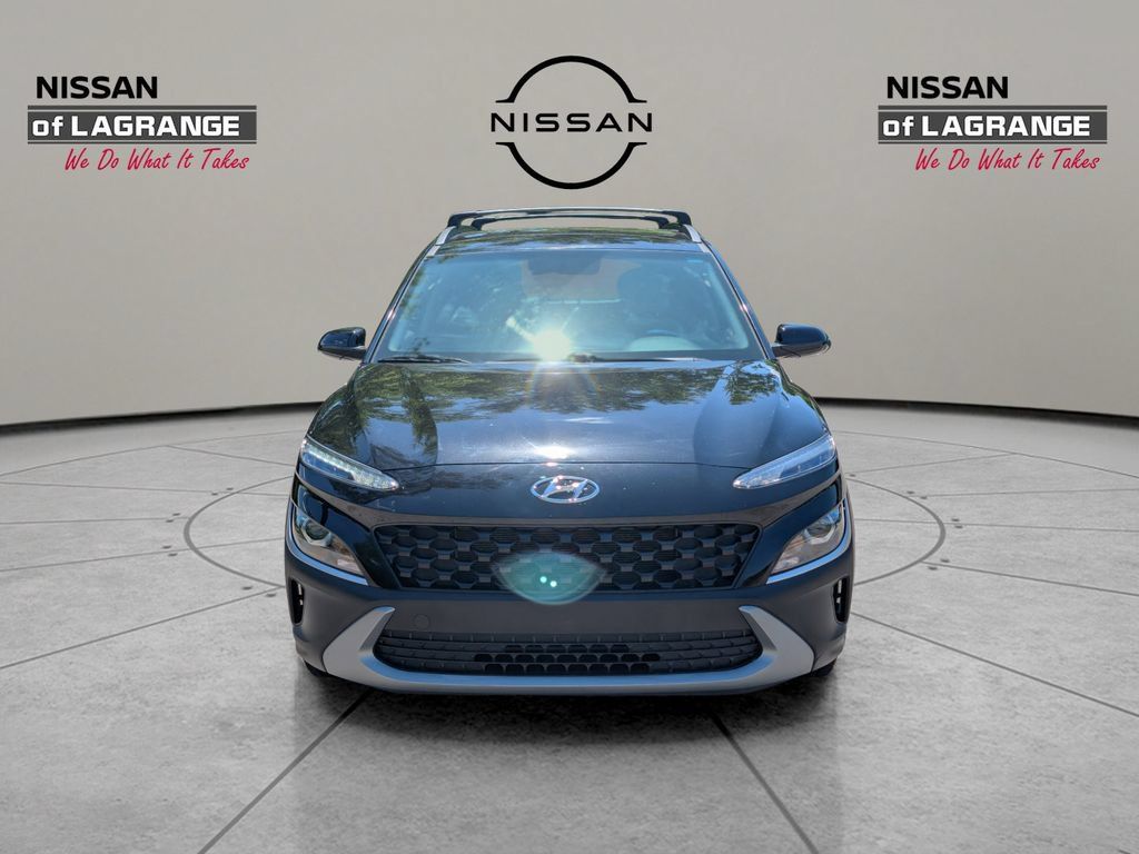 Used 2022 Hyundai Kona SEL FWD image 2