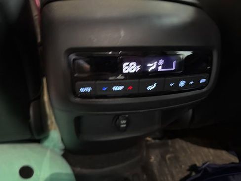 Used 2024 Hyundai Palisade SEL AWD/4WD image 8
