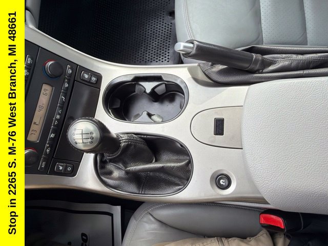 Used 2005 Chevrolet Corvette Coupe w/ Preferred Equipment Group RWD image 34