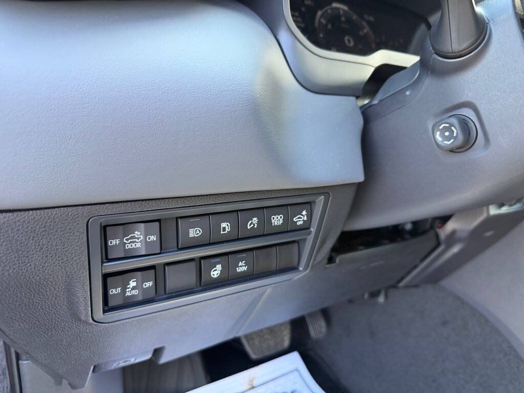 Used 2026 Toyota Tundra Capstone AWD/4WD image 19