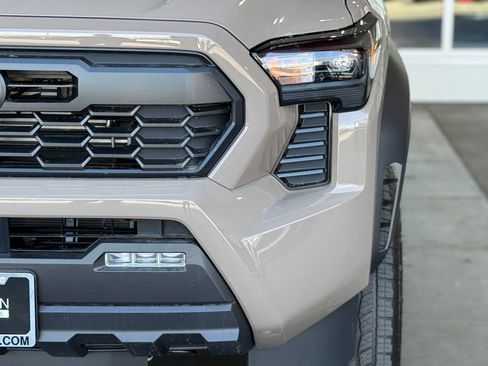New 2026 Toyota Tacoma TRD Off-Road AWD/4WD image 5