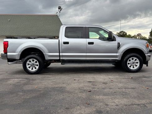 Used 2021 Ford F250 XL w/ STX Appearance Package image 4