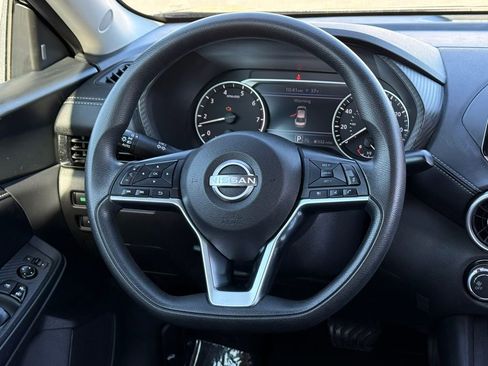 Used 2024 Nissan Sentra SV image 17