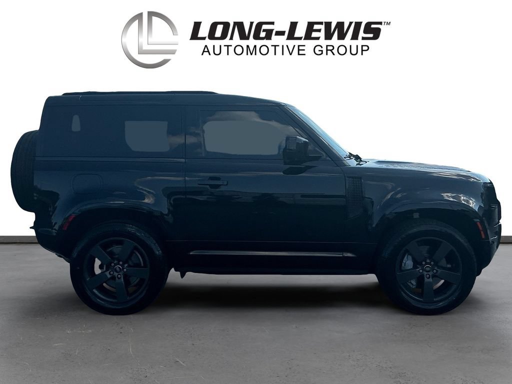 Used 2023 Land Rover Defender 90 X-Dynamic SE AWD/4WD image 8