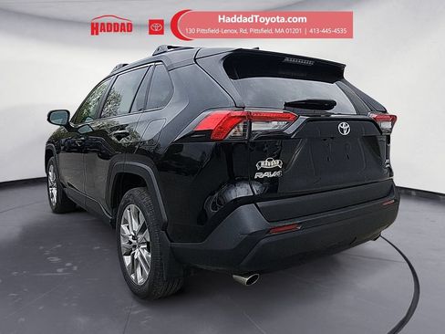 Used 2023 Toyota RAV4 XLE Premium AWD/4WD image 3