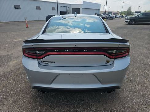 Used 2019 Dodge Charger Scat Pack w/ Navigation & Travel Group RWD image 4