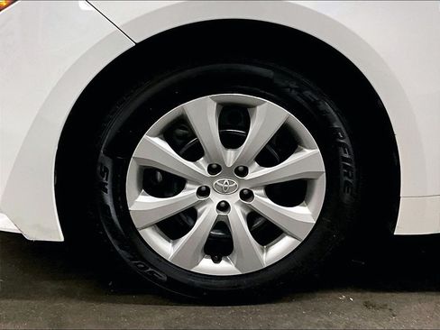 Certified 2024 Toyota Corolla LE FWD image 7