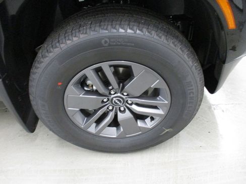 New 2026 Nissan Frontier SV w/ SV Convenience Package AWD/4WD image 4