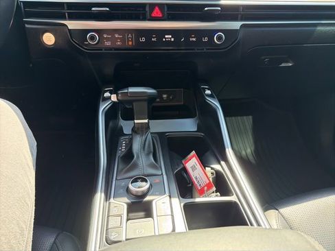 Certified 2025 Kia Sorento S w/ Panoramic Sunroof Package AWD/4WD image 19