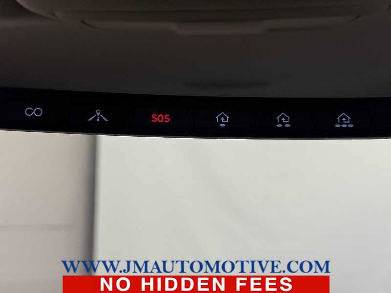 Used 2023 Genesis G70 2.0T AWD/4WD image 33
