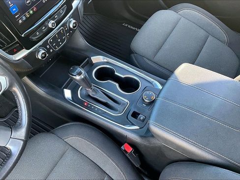 Used 2020 Chevrolet Traverse LT image 15