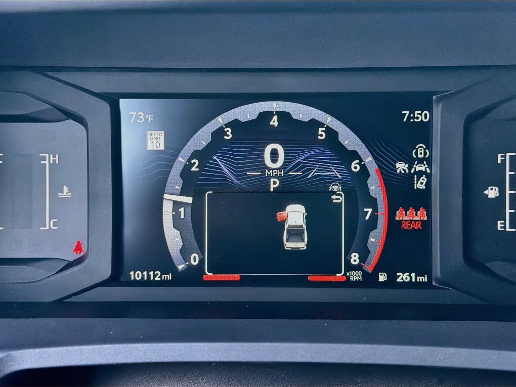 Used 2025 Toyota Tacoma SR5 AWD/4WD image 18