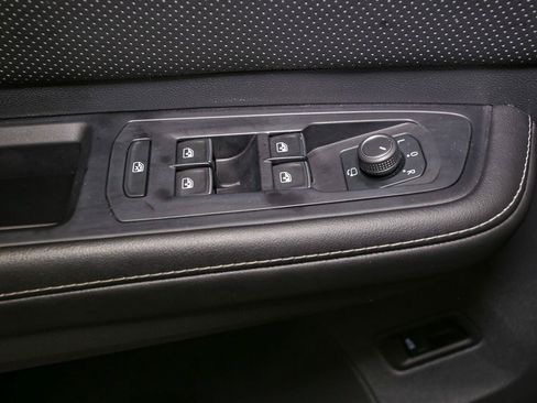 Certified 2024 Volkswagen Atlas SEL Premium R-Line AWD/4WD image 43