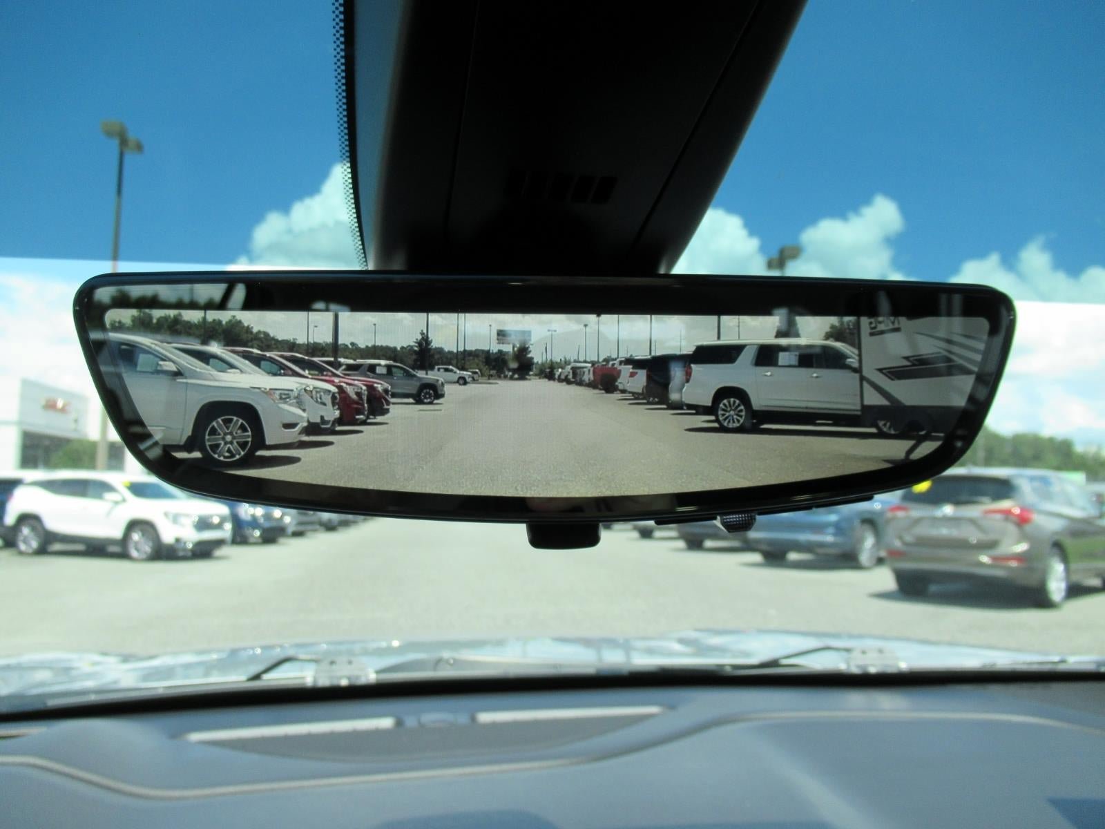 Used 2020 GMC Acadia Denali w/ Technology Package FWD image 31