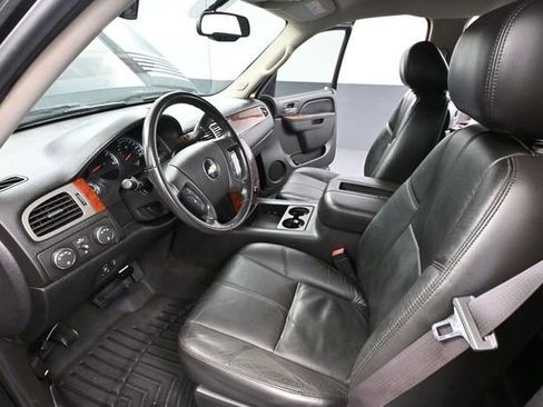Used 2010 Chevrolet Silverado 2500 LTZ w/ LTZ Plus Package AWD/4WD image 21