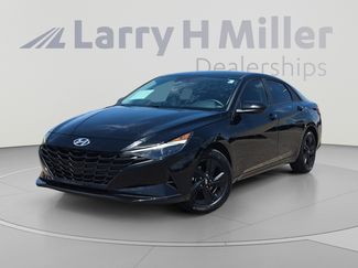 Used 2023 Hyundai Elantra SEL w/ Cargo Package FWD video 1