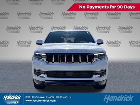 Used 2022 Jeep Wagoneer Series III RWD image 1