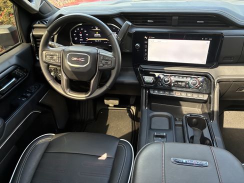 Used 2026 GMC Sierra 2500 AT4X AWD/4WD image 22