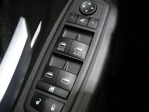 Used 2023 RAM 1500 Big Horn AWD/4WD image 12