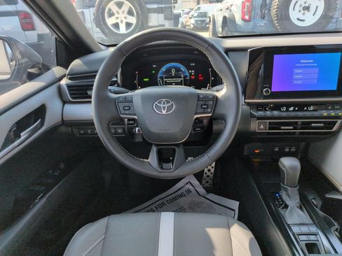 Certified 2025 Toyota Camry SE w/ Convenience Package FWD image 13