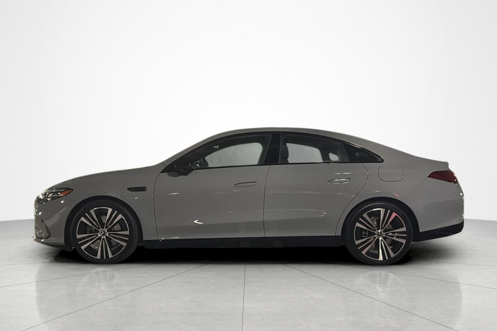 New 2027 Mercedes-Benz CLA 220 image 2