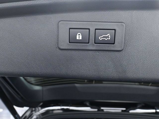 Used 2025 Subaru Outback Wilderness w/ Wilderness Package AWD/4WD image 27