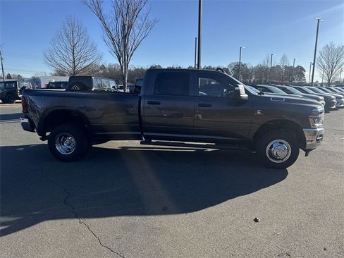 New 2026 RAM 3500 Tradesman image 13