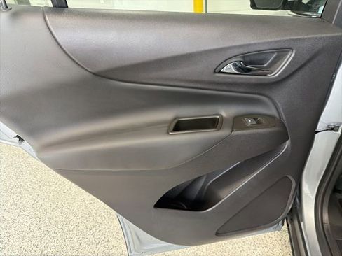 Used 2024 Chevrolet Equinox LT image 24