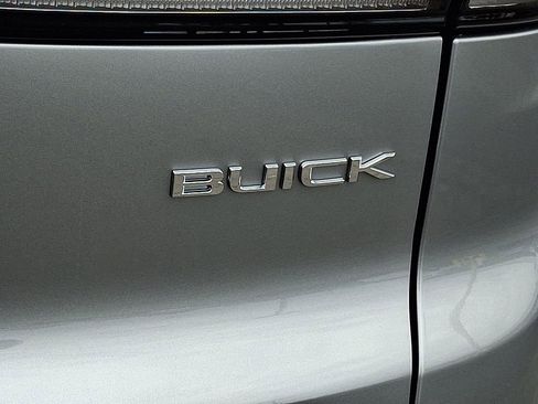 Used 2025 Buick Enclave Avenir w/ Super Cruise Package image 31