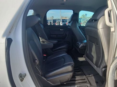 Used 2017 GMC Acadia Limited SLT image 29