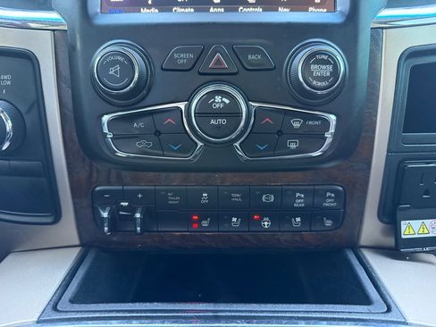 Used 2018 RAM 2500 Longhorn image 37